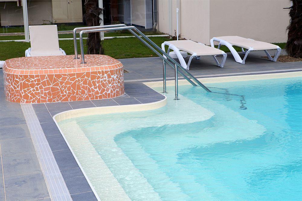 Comfort Aparthotel Lourdes L'Acacia Luaran gambar